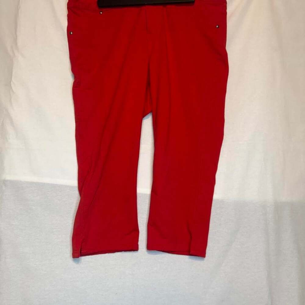 Lane bryant red capri pants